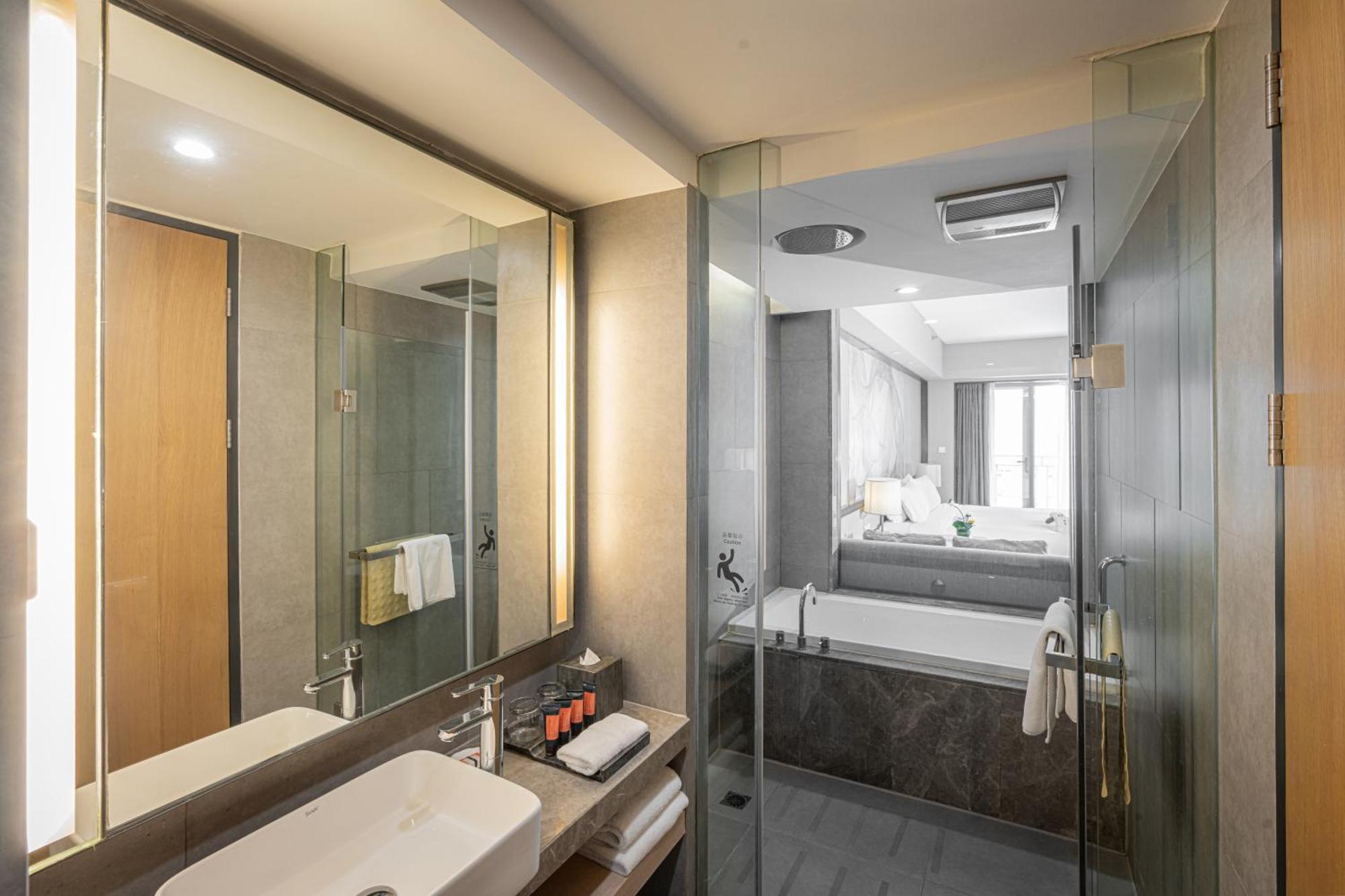 Riverdale Xintiandi 4*